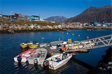Boat marina, Port of Nanortalik, Island of Qoornoq, Province of Kitaa, Southern Greenland, Kingdom of Denmark, Polar Regions Foto de stock - Con derechos protegidos, Código: 841-03066581