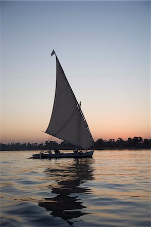 felucca - Felucca, sunset, River Nile, Luxor, Egypt, North Africa, Africa Foto de stock - Con derechos protegidos, Código: 841-03066638