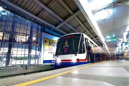 BTS Skytrain am Bahnhof, Bangkok, Thailand, Südostasien, Asien Stockbilder - Lizenzpflichtiges, Bildnummer: 841-03066811