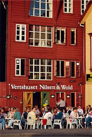 simsearch:841-03066514,k - Vertshuset Nilsen & Wold chaussée cafe, Stavanger (Norvège), Scandinavie, Europe Photographie de stock - Rights-Managed, Code: 841-03067212