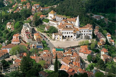 sintra - The Sintra National Palace, the summer residence of the kings in the old town (Vila Veiha), Sintra, Portugal, Europe Foto de stock - Con derechos protegidos, Código: 841-03067346