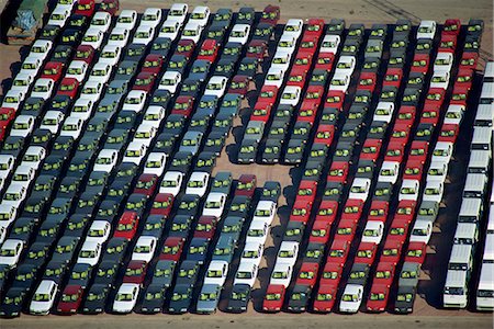 simsearch:841-02824677,k - Aerial of cars lined up on the docks at the port of Salerno in Campania, Italy, Europe Stock Photo - Rights-Managed, Code: 841-03067478