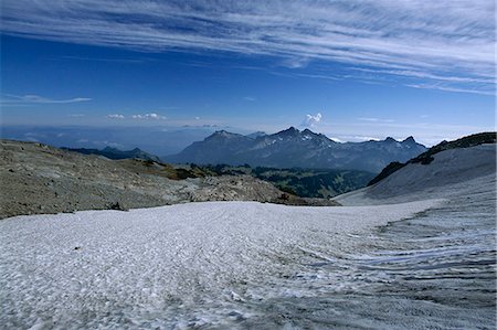 simsearch:841-03067538,k - Looking south from the snowline of 4394m volcano Mount Rainier, highest point in the state, Washington State, United States of America (U.S.A.), North America Stock Photo - Rights-Managed, Code: 841-03067472