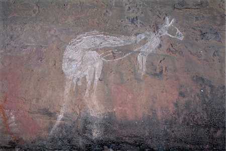 parque nacional de kakadu - Painting of a kangaroo at Nourlangie Rock, the sacred aboriginal shelter and rock art site in the north east of Kakadu National Park, UNESCO World Heritage Site, Northern Territory, Australia, Pacific Foto de stock - Direito Controlado, Número: 841-03067674