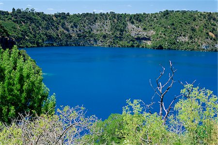 The Blue Lake, one of three crater lakes at the top of Mount Gambier, an extinct volcano, in the Southeast of South Australia, Australia, Pacific Stock Photo - Rights-Managed, Code: 841-03067711