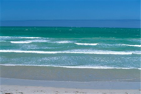 simsearch:841-06805804,k - Seascape from the surf beach at the quiet resort of Beachport, in southeast of South Australia, Australia, Pacific Fotografie stock - Rights-Managed, Codice: 841-03067733