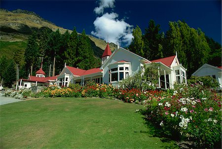 farmhouse - Walter Peak, a famous old sheep station founded in 1860 on the shore of Lake Wakatipu, western Otago, South Island, New Zealand, Pacific Stock Photo - Rights-Managed, Code: 841-03067751