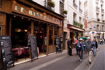 quartiere latino - Rue Saint Severin, Quartier Latin, Paris, France, Europe Fotografie stock - Rights-Managed, Codice: 841-03060298