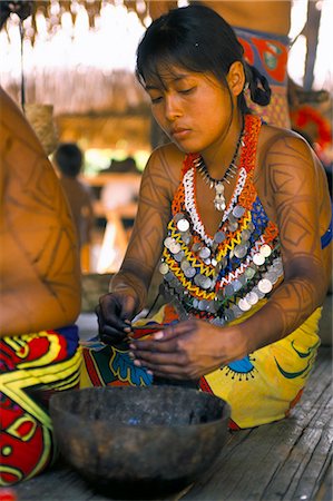 Embera Indian woman, Soberania Forest National Park, Panama, Central America Stock Photo - Rights-Managed, Code: 841-03060477