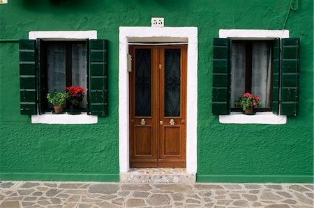 Door and windows of a house, Burano, Venice, Veneto, Italy, Europe Foto de stock - Con derechos protegidos, Código: 841-03060545