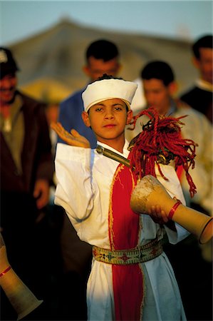 Young drummer, Place Jemaa El Fna, Marrakech (Marrakesh), Morocco, North Africa, Africa Foto de stock - Con derechos protegidos, Código: 841-03060572