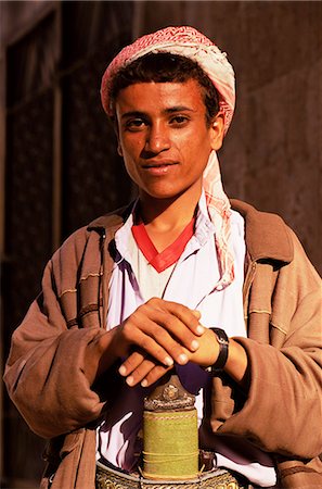 Portrait of a young man, Old Town, Sana'a, Republic of Yemen, Middle East Foto de stock - Con derechos protegidos, Código: 841-03060675