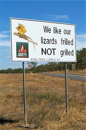 simsearch:841-02711499,k - Bush fire warning sign, Northern Territory, Australia, Pacific Foto de stock - Con derechos protegidos, Código: 841-03060802