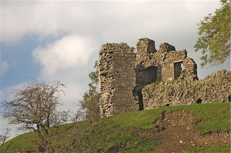 simsearch:841-02916400,k - Pendragon Castle, built by Hugh de Moreville in 1173, later owned by the Clifford family, near Kirkby Stephen, Cumbria, England, United Kingdom, Europe Foto de stock - Con derechos protegidos, Código: 841-03061360
