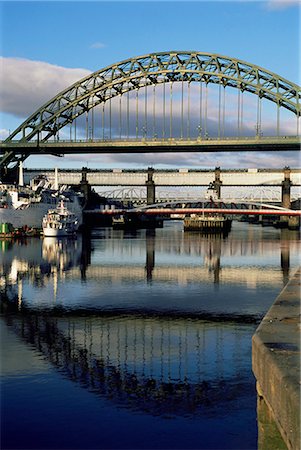 simsearch:841-02946242,k - Tyne Bridge, Newcastle upon Tyne, Tyne and Wear, England, United Kingdom, Europe Stock Photo - Rights-Managed, Code: 841-03061490
