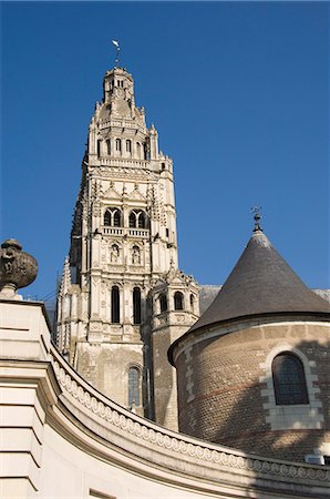 The Cathedrale St.-Gatien from the Musee des Beaux Arts Garden, Tours, Indre-et-Loire, Loire valley, Centre, France, Europe Foto de stock - Con derechos protegidos, Código: 841-03061523