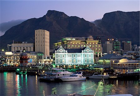 simsearch:841-02712861,k - Le front de mer Victoria et Alfred, dans la soirée, Cape Town, Afrique du Sud, l'Afrique Photographie de stock - Rights-Managed, Code: 841-03061953