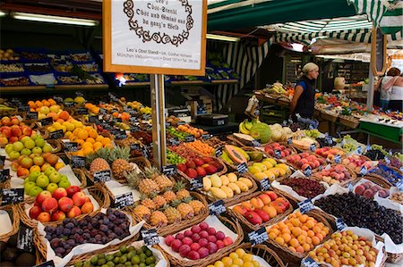 Fruit stall at Viktualienmarkt, Munich, Bavaria, Germany, Europe Stock Photo - Rights-Managed, Code: 841-03061966