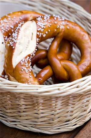 pretzel nobody - Pretzels, Stuttgart, Baden Wurttemberg, Germany, Europe Stock Photo - Rights-Managed, Code: 841-03062007