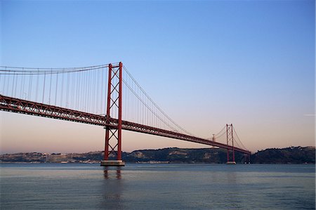 rio tejo - Ponte 25 de Abril over the River Tagus, Lisbon, Portugal, Europe Stock Photo - Rights-Managed, Code: 841-03062048