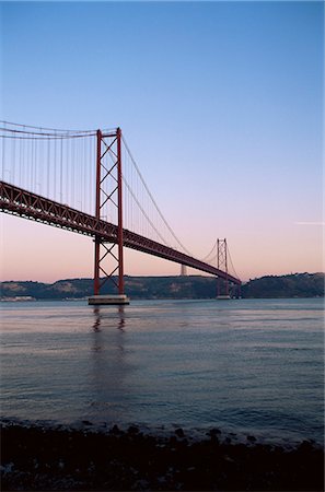 rio tejo - Ponte 25 de Abril over the River Tagus, Lisbon, Portugal, Europe Stock Photo - Rights-Managed, Code: 841-03062049