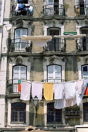 portuguese house without people - Facade of a house in the Moorish quarter of Alfama, Lisbon, Portugal, Europe Stock Photo - Rights-Managed, Code: 841-03062040