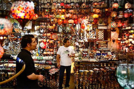 simsearch:841-03067502,k - Boutique artisanat et lanternes dans le Grand Bazar, Istanbul, Turquie, Europe Photographie de stock - Rights-Managed, Code: 841-03062137