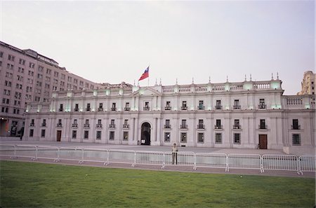 santiago, chile - Guard stands in front of La Moneda, the current seat of the President of Chile, Santiago, Chile, South America Stock Photo - Rights-Managed, Code: 841-03062284