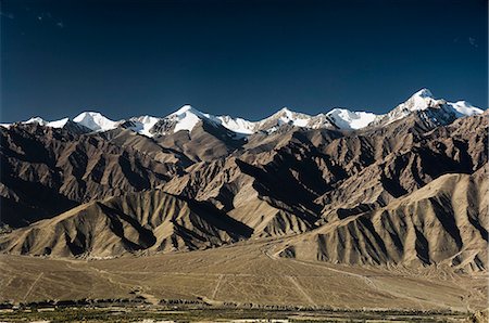 Vallée de l'indus et Stok Kangri massif, Leh, Ladakh, Himalaya indien, Inde, Asie Photographie de stock - Rights-Managed, Code: 841-03062593