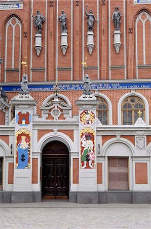 simsearch:841-03062882,k - Maison des points noirs, Ratslaukums (place de la mairie), Riga, Lettonie, pays baltes, Europe Photographie de stock - Rights-Managed, Code: 841-03062875