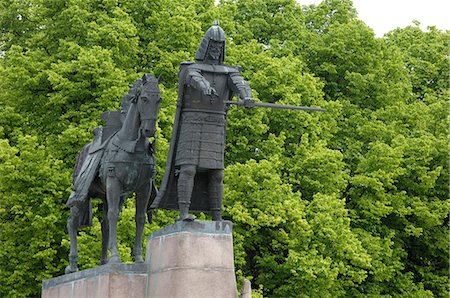 simsearch:841-03062976,k - Statue de Gediminas, grand-duc de Lituanie et fondateur de Vilnius, Vilnius, Lituanie, pays baltes, Europe Photographie de stock - Rights-Managed, Code: 841-03062974