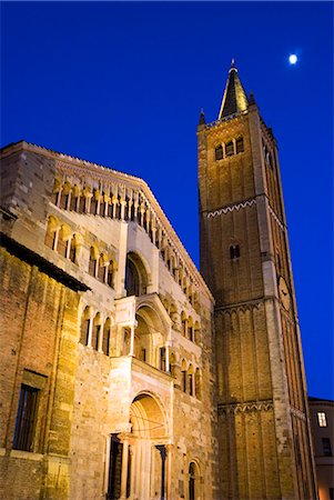 simsearch:841-05847887,k - The Duomo, Parma, Emilia Romagna, Italy, Europe Foto de stock - Con derechos protegidos, Código: 841-03063567