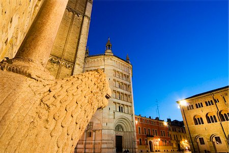 simsearch:841-06343996,k - The Duomo and the Baptistry, Parma, Emilia Romagna, Italy, Europe Stock Photo - Rights-Managed, Code: 841-03063568