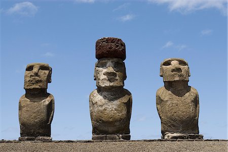 Ahu Einzahl, UNESCO-Weltkulturerbe, Osterinsel (Rapa Nui), Chile, Südamerika Stockbilder - Lizenzpflichtiges, Bildnummer: 841-03063731