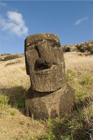 simsearch:841-03063739,k - Moai quarry, Rano Raraku Volcano, Easter Island (Rapa Nui), UNESCO World Heritage Site, Chile, South America Foto de stock - Direito Controlado, Número: 841-03063747
