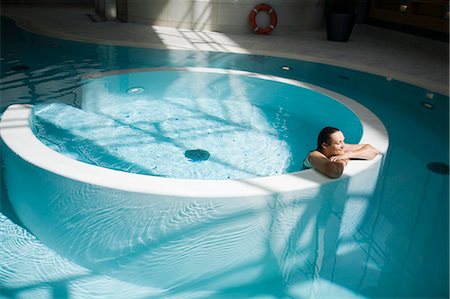 simsearch:841-03067374,k - Nouveau bain Royal, Thermae Bath Spa, Bath, Avon, Angleterre, Royaume-Uni, Europe Photographie de stock - Rights-Managed, Code: 841-03063982