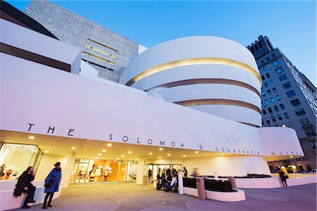 frank lloyd wright - Solomon R. Guggenheim Museum, built in 1959, designed by Frank Lloyd Wright, Manhattan, New York City, New York, United States of America, North America Stock Photo - Rights-Managed, Code: 841-03454297