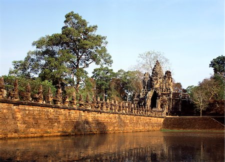 puerta sur - South Gate dating from the late 12th century, Angkor Thom, Angkor, UNESCO World Heritage Site, Cambodia, Indochina, Southeast Asia, Asia Foto de stock - Con derechos protegidos, Código: 841-03489499