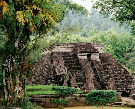 religious architecture java - Candi Sukuh dating from the 15th century, on Mount Lawu, Solo, Central Java, Indonesia, Southeast Asia, Asia Stock Photo - Rights-Managed, Code: 841-03489519