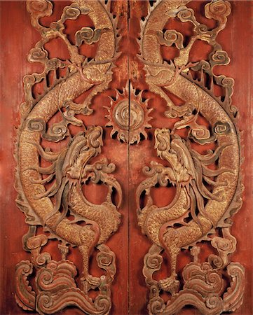 dragón - Chinese-style door found in a mansion in Songkhla, Thailand, Southeast Asia, Asia Foto de stock - Con derechos protegidos, Código: 841-03483739