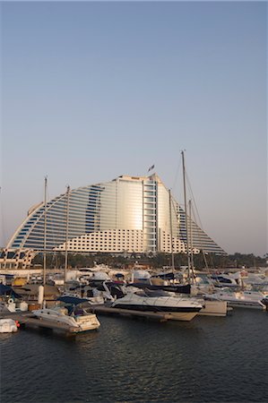 Jumeirah Beach Hotel, Dubai, United Arab Emirates, Middle East Foto de stock - Con derechos protegidos, Código: 841-03505279