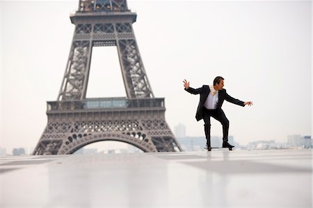 simsearch:841-02717438,k - Man on skateboard, Eiffel Tower, Paris, France, Europe Stock Photo - Rights-Managed, Code: 841-03505490