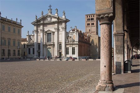 Piazza Sordello et le Duomo, Mantoue, Lombardie, Italie, Europe Photographie de stock - Rights-Managed, Code: 841-03505800