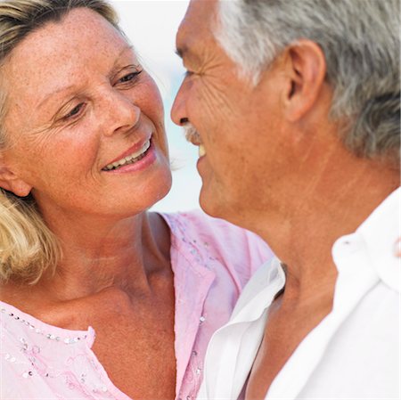 simsearch:400-06751687,k - senior couple on beach, close-up Stock Photo - Rights-Managed, Code: 841-03507717