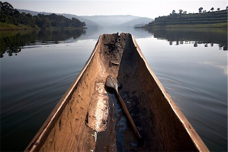 A dugout canoe on Lake Bunyoni, Uganda, East Africa, Africa Foto de stock - Con derechos protegidos, Código: 841-03507952