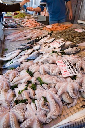 sicily food - Étal de poisson au marché de rue, Ortigia, Syracuse, Sicile, Italie, Europe Photographie de stock - Rights-Managed, Code: 841-03508021