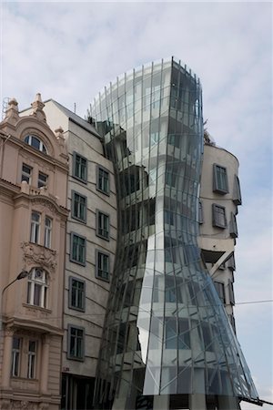 dancing house prague czech republic - Dancing House (Fred and Ginger building), Prague, Czech Republic, Europe Stock Photo - Rights-Managed, Code: 841-03502554