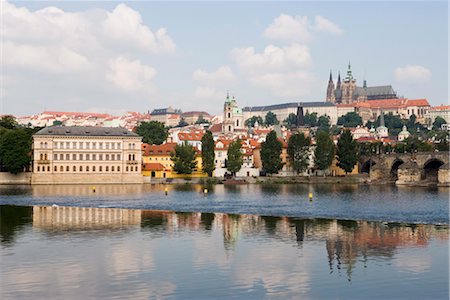 prague skyline - St. Vitus's Cathedral, Royal Palace and castle reflected in River Vltava, Old Town, Prague, Czech Republic, Europe Stock Photo - Rights-Managed, Code: 841-03502555