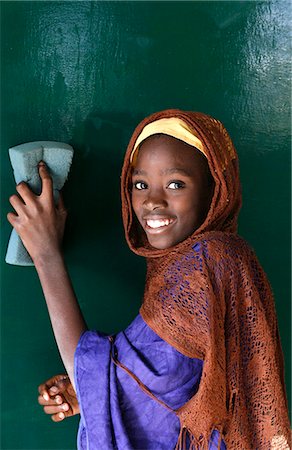sénégal - Senegal schoolgirl, Popenguine, Thies, Senegal, West Africa, Africa Foto de stock - Con derechos protegidos, Código: 841-03502622