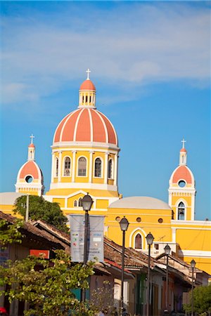 Calle La Calzada and Cathedral de Granada, Granada, Nicaragua, Central America Stock Photo - Rights-Managed, Code: 841-03517099